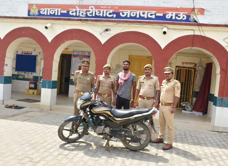 चोरी की मोटरसाइकिल के साथ एक शातिर चोर गिरफ्तार
