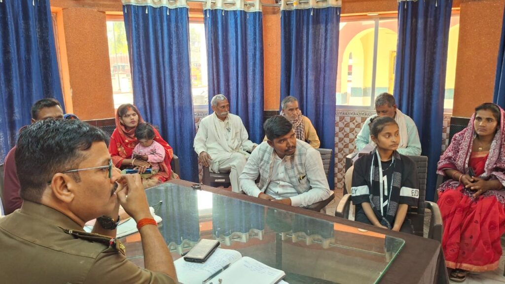 दोहरीघाट थाना परिसर में वादी दिवस का आयोजन
