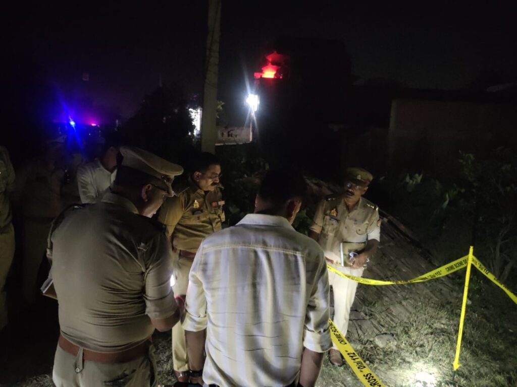 सरसेना हत्याकांड में पुलिस की सक्रियता तेज, एसपी ने घटनास्थल का लिया जायजा,