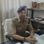 सीओ सवि रत्न गौतम ने जीआरपी थाने का किया त्रैमासिक निरीक्षण