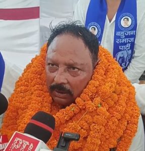 नीले झंडों के साए में अजय जायसवाल का शक्ति प्रदर्शन, कार्यकर्ता महासम्मेलन में प्रत्याशी बनाए जाने का ऐलान